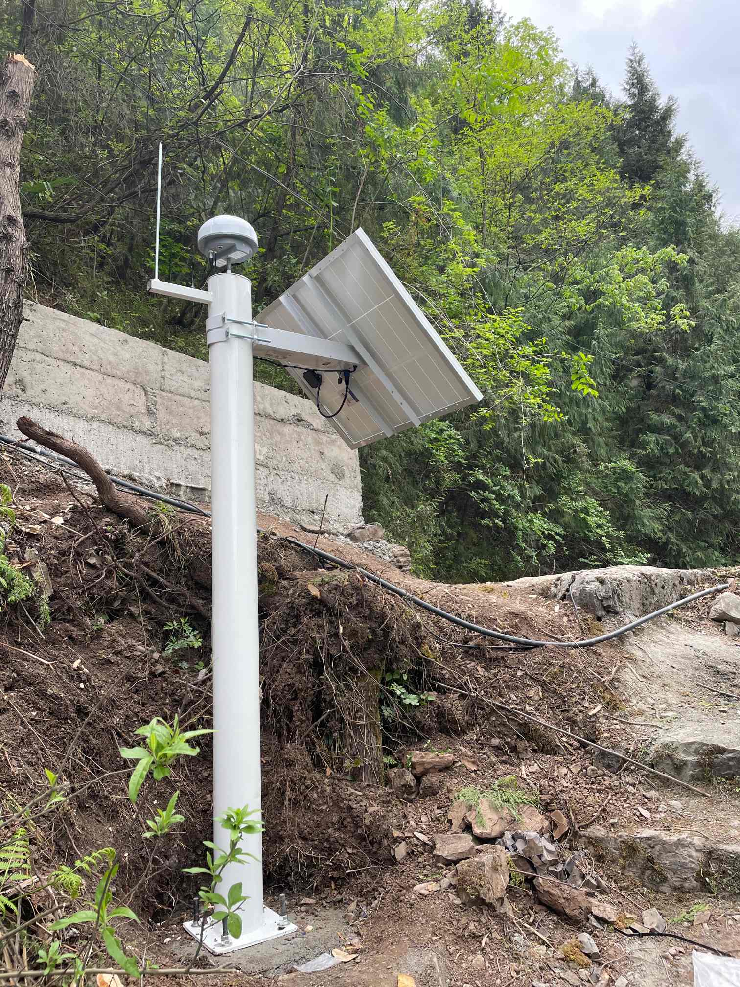 四川海螺沟地灾边坡监测项目