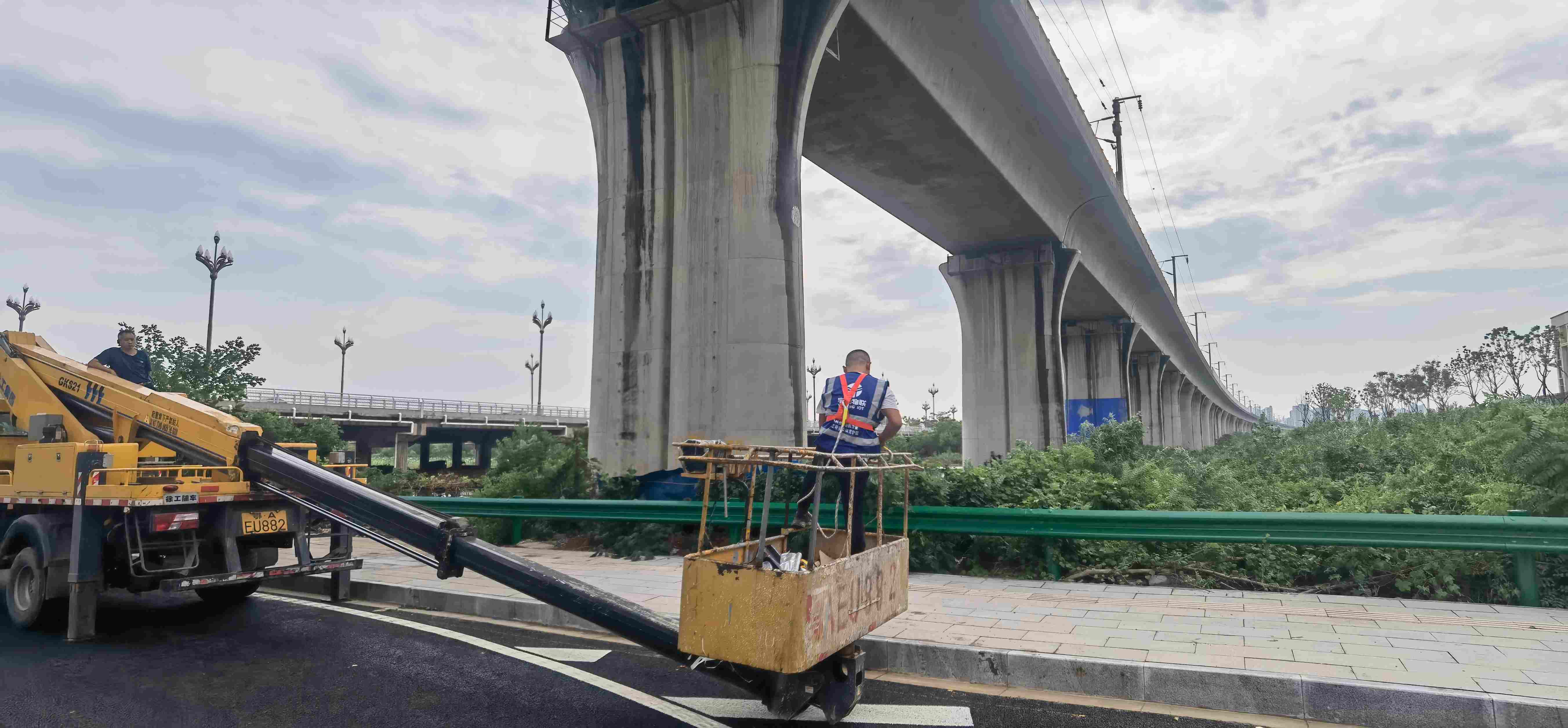 鄂州武石城际铁路葛店特大桥桥墩变形监测