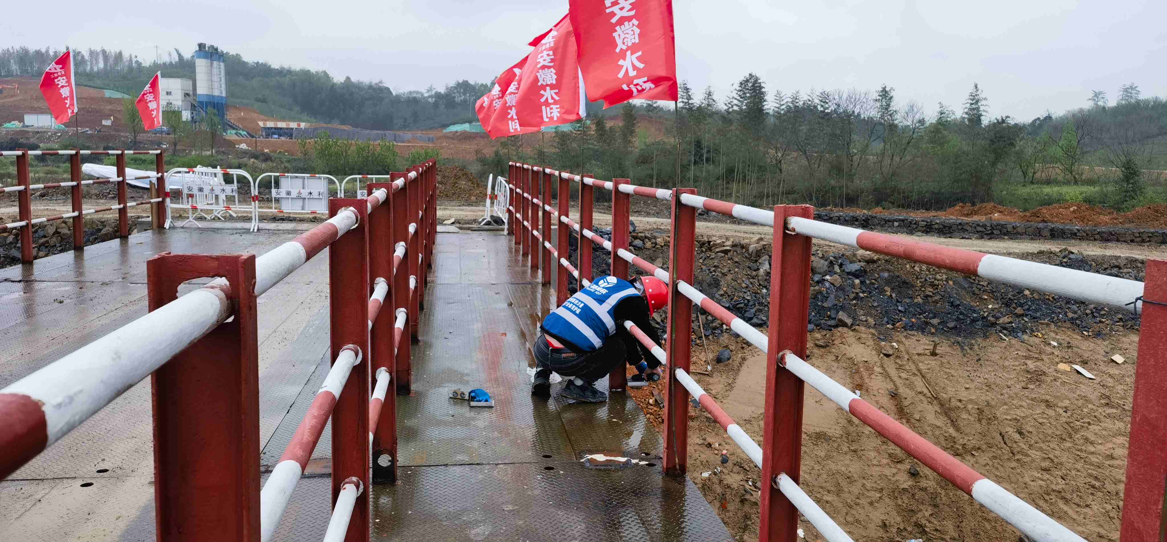 安徽建工凤凰山水库钢边桥监测