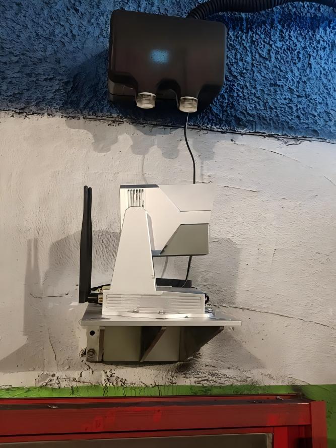 成都龙泉山隧道