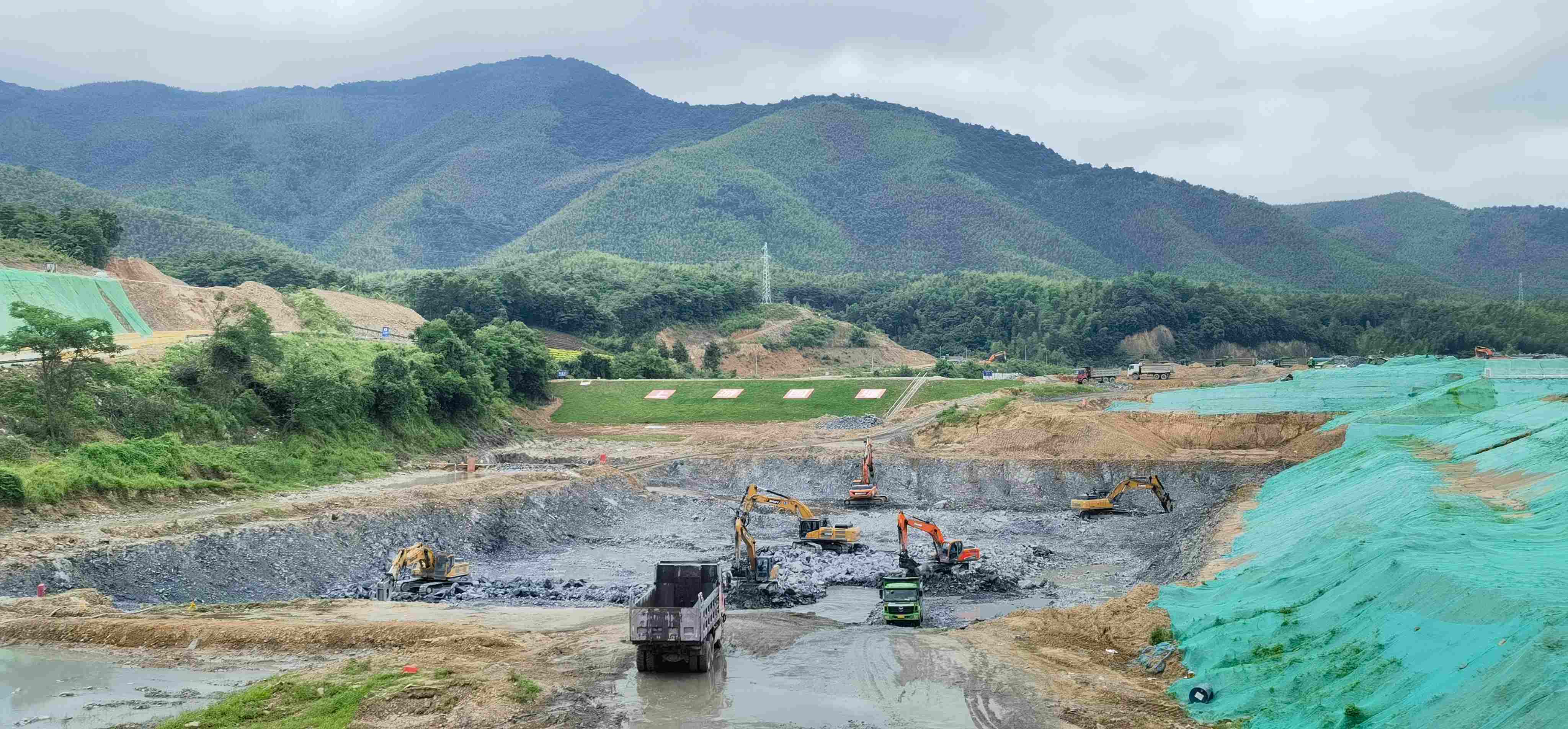 安徽建工凤凰山水库项目(一期)