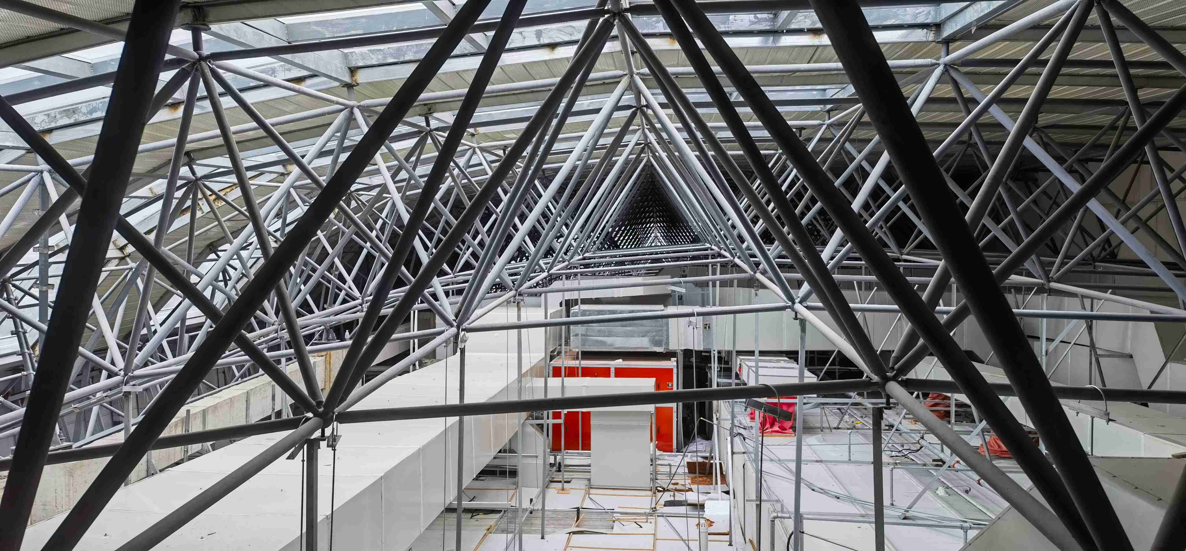 钟祥市龙山游泳馆钢结构网架监测