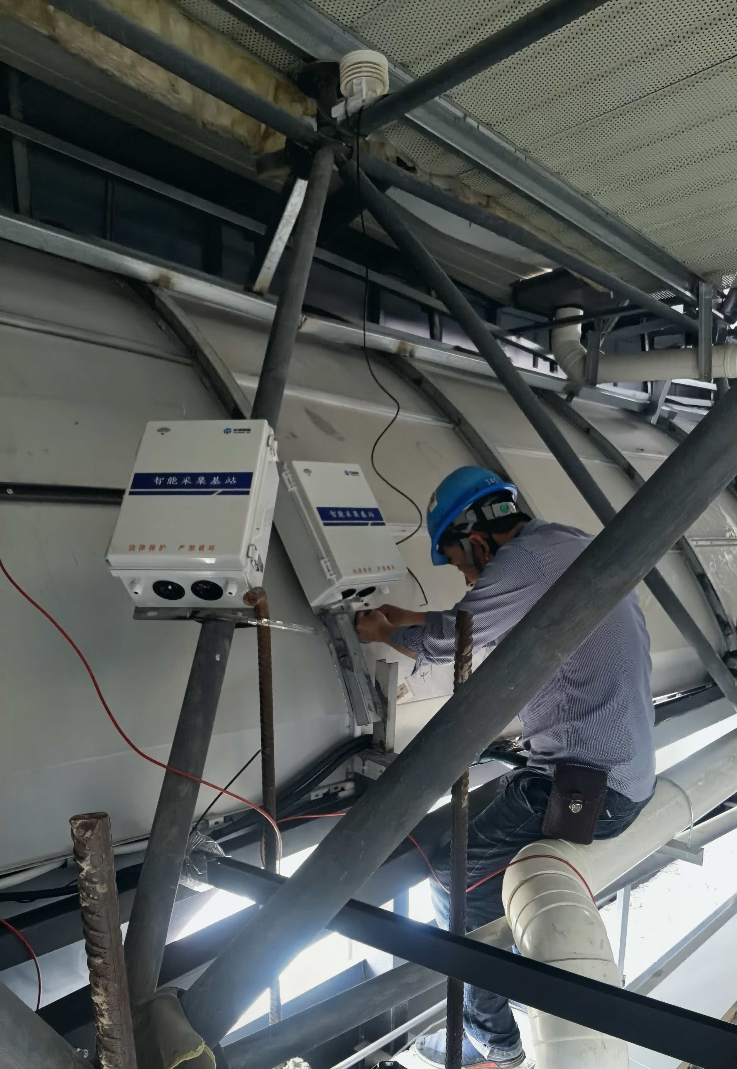 钟祥市龙山游泳馆钢结构网架监测