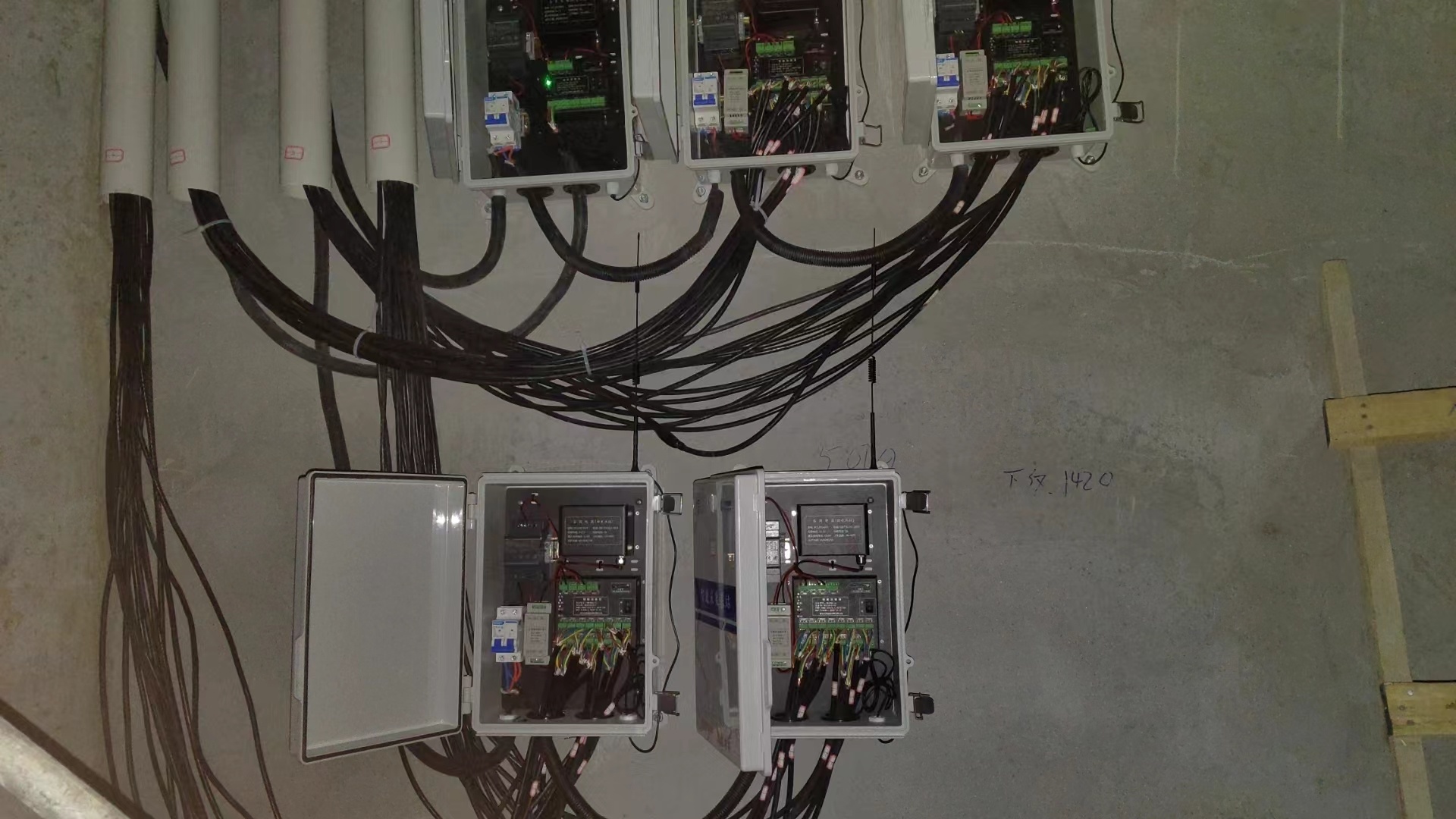 兰州野生动物园南大门、海洋馆及动物行为展示馆